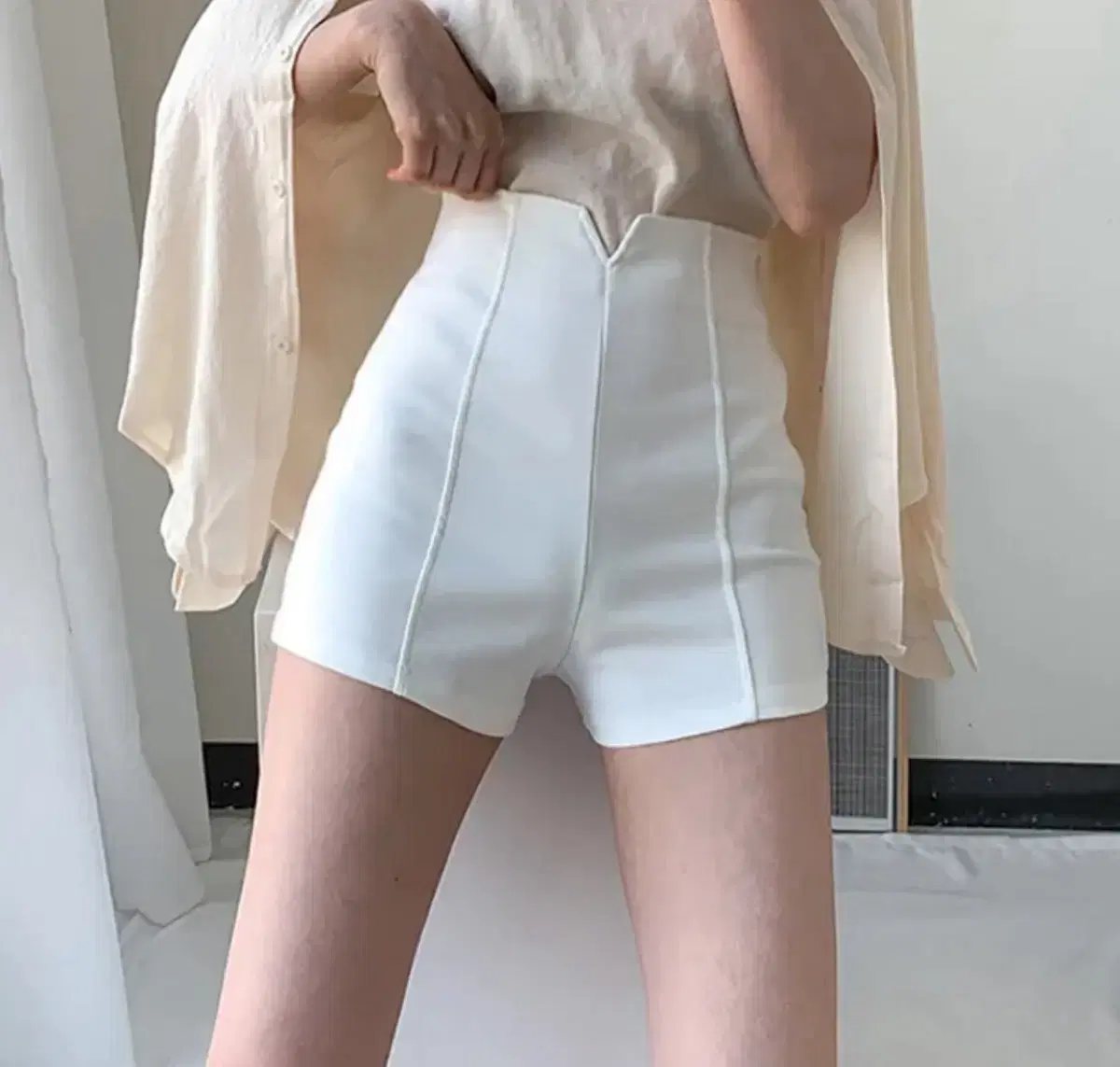 White short pants